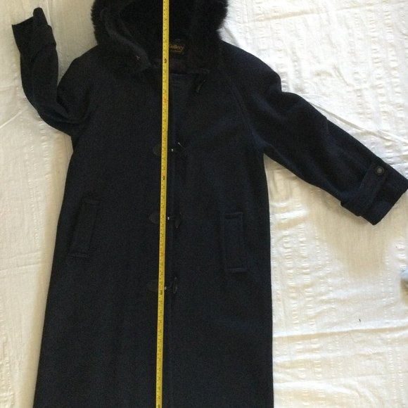 women's long coat with hood Gallery by Fennelli made in Canada - Picture 1 of 9